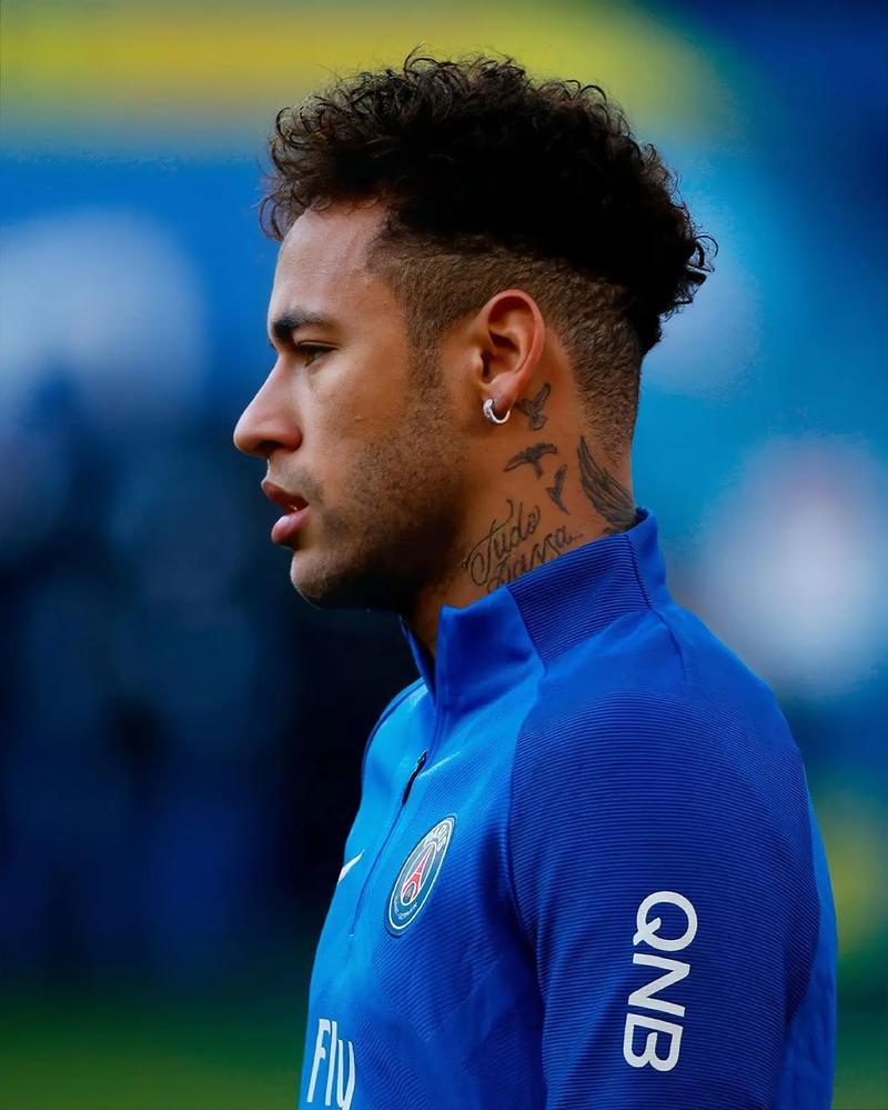 女足欧冠淘汰赛抽签：皇马若晋级将战巴萨，阿森纳若晋级战切尔西（女足欧冠淘汰赛签位：皇马晋级遇巴萨，阿森纳过关碰切尔西）