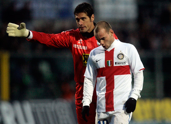 重回热刺主场并为个人壁画签名！孙兴慜：我感到无比荣幸