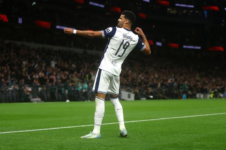 巴西足协官方：加布里埃尔右大腿肌肉损伤，退出本期集训