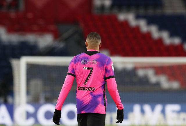 西媒：伊斯科伤情出现反复，明年年初都未必能复出（西媒：伊斯科伤势反复，明年年初复出成疑）