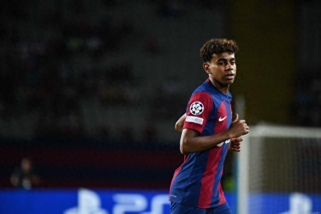 绿帽哥：利物浦关注巴尔科拉，球员与大巴黎续约谈判陷入僵局（利物浦密切关注巴尔科拉，球员与大巴黎续约谈判受阻）