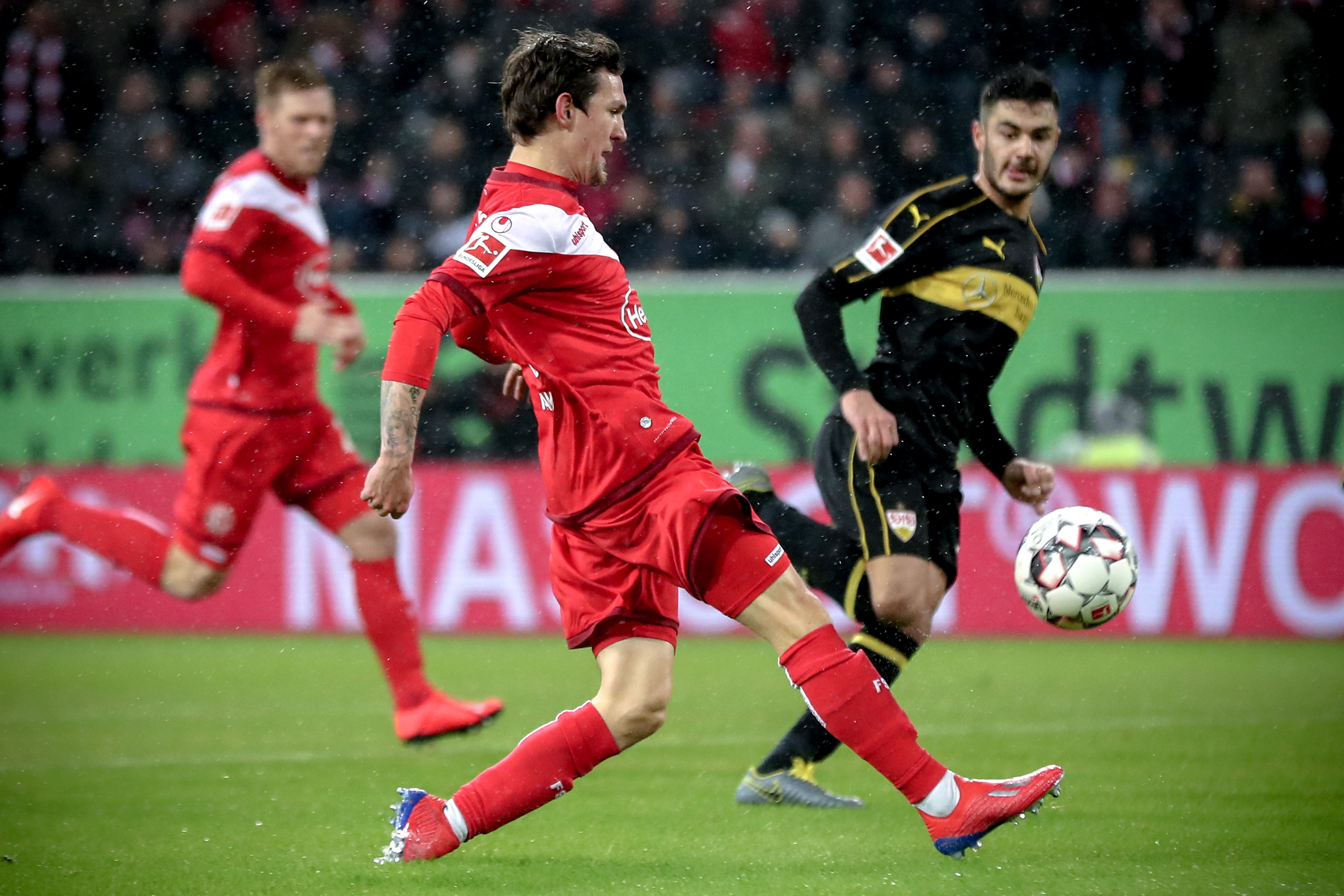 近15年谷歌每年搜索量最高球员：C罗10次断崖领先，梅西仅1次